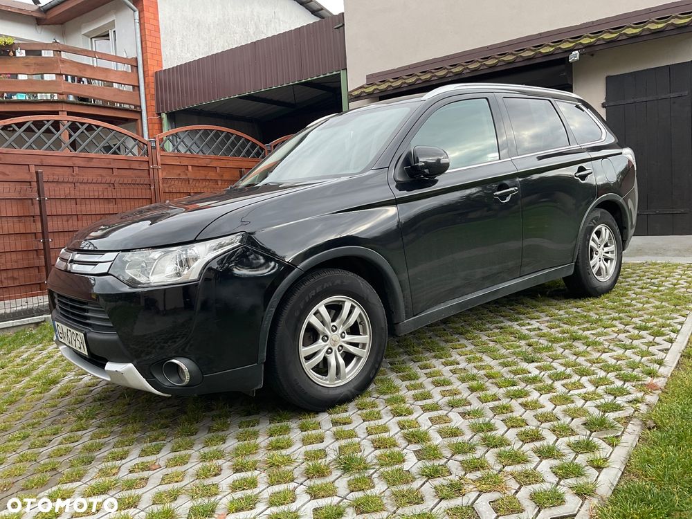 Mitsubishi Outlander - 12