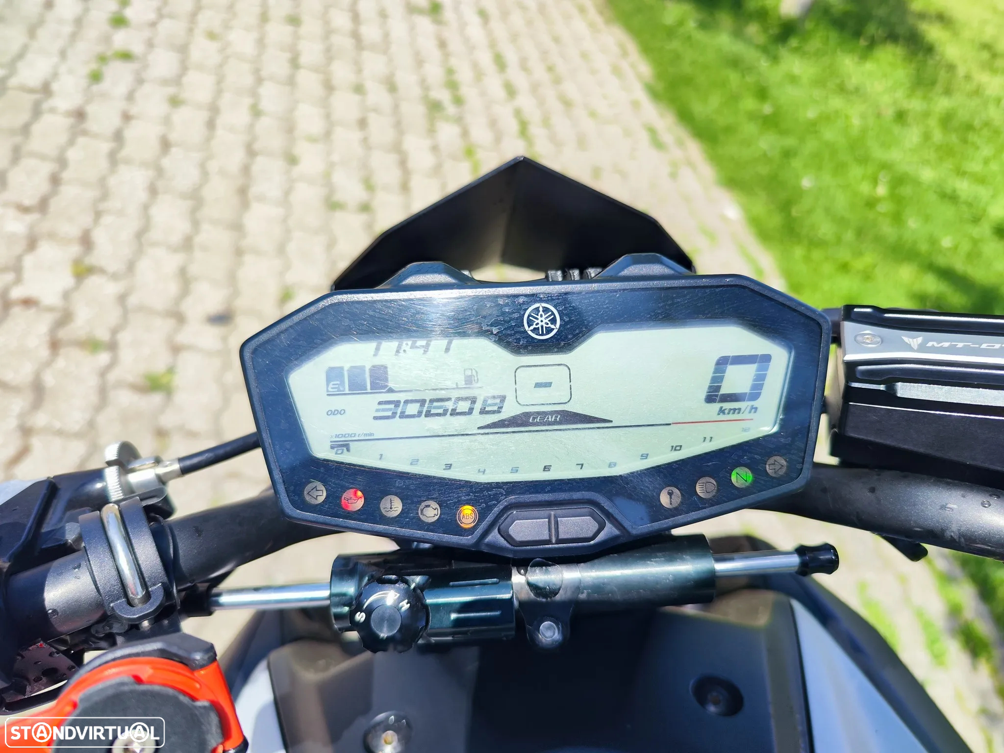 Yamaha MT-07 abs - 7