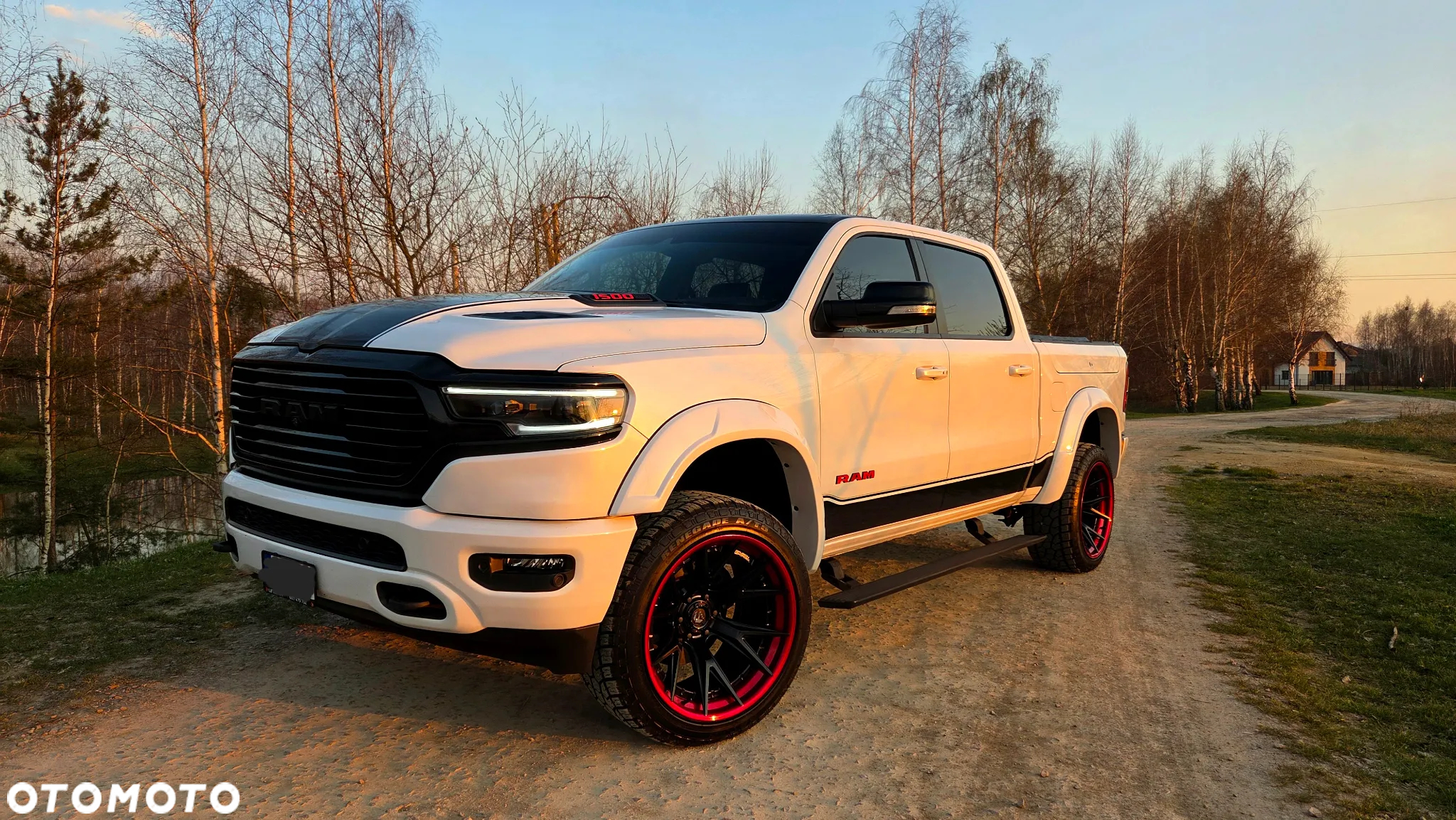Dodge RAM 1500 5.7 4x4 - 5