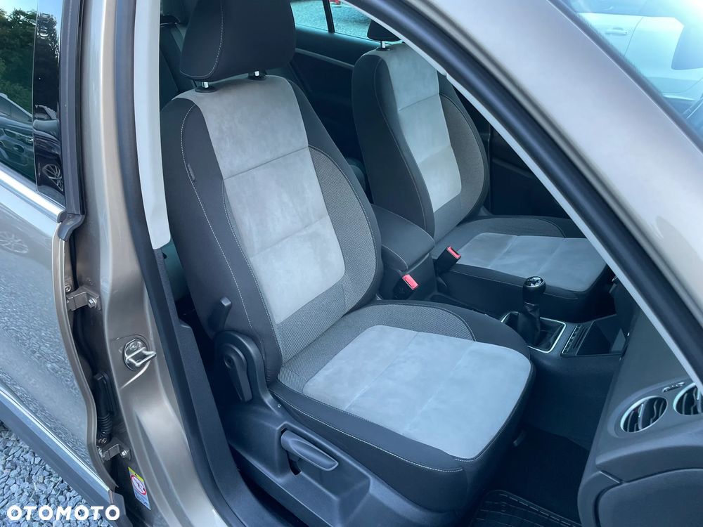 Volkswagen Tiguan - 23