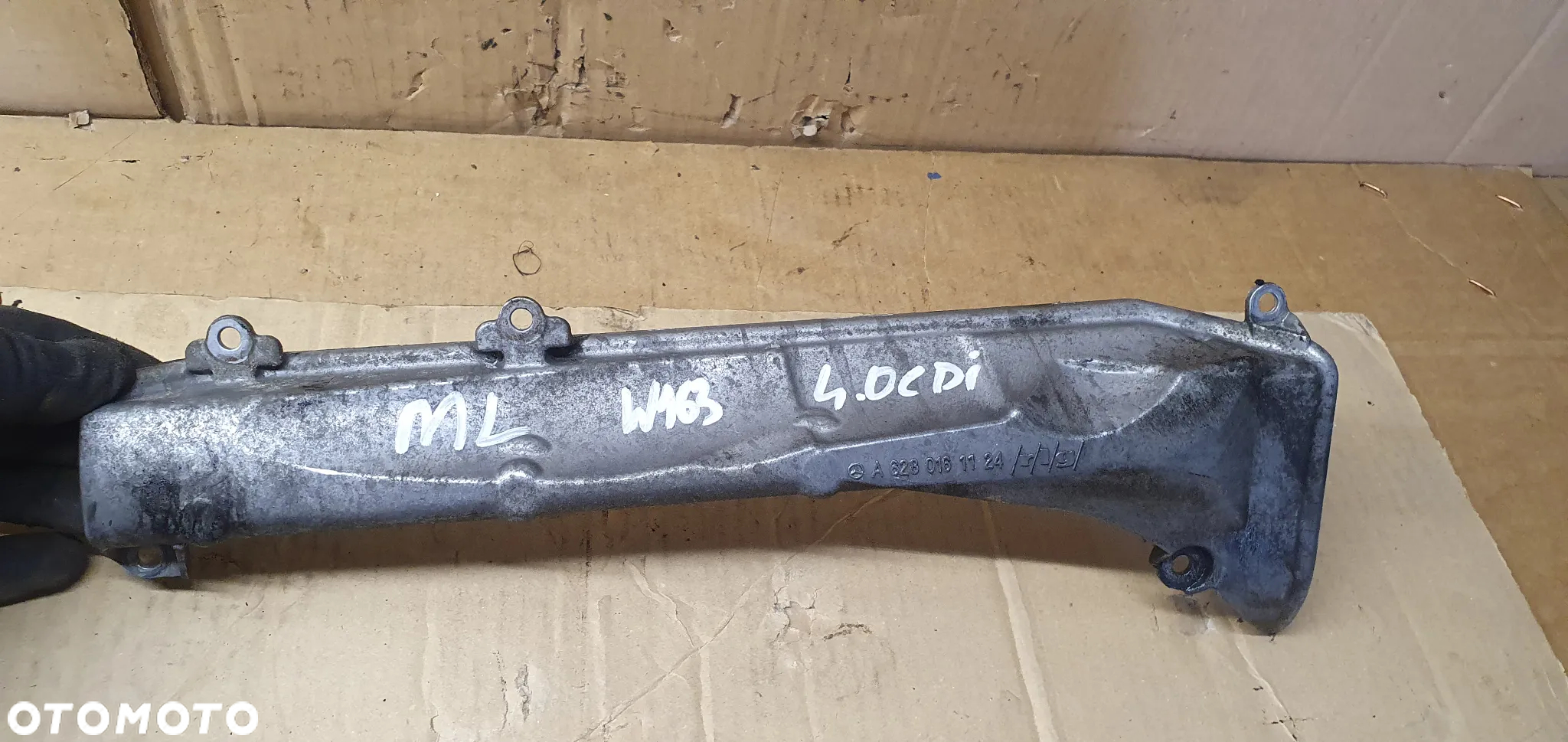 Pokrywa osłona zaworów wtryskiwaczy dekiel Mercedes ML W163 4.0 CDI A6280161124 - 6