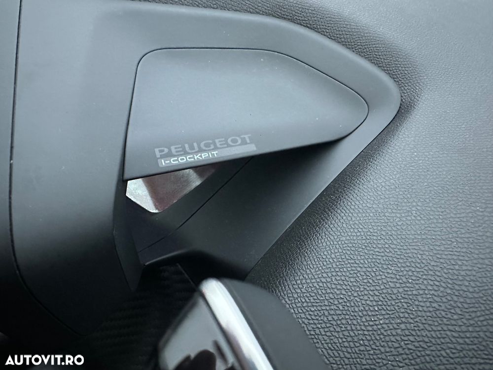 Peugeot 2008 BlueHDi 130 EAT8 GT Pack - 13