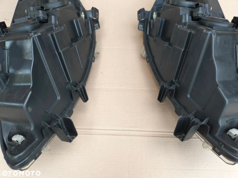 RENAULT SCENIC III LIFT 2013-2016 REFLEKTOR LAMPA LEWA SOCZEWKA  UK - 6