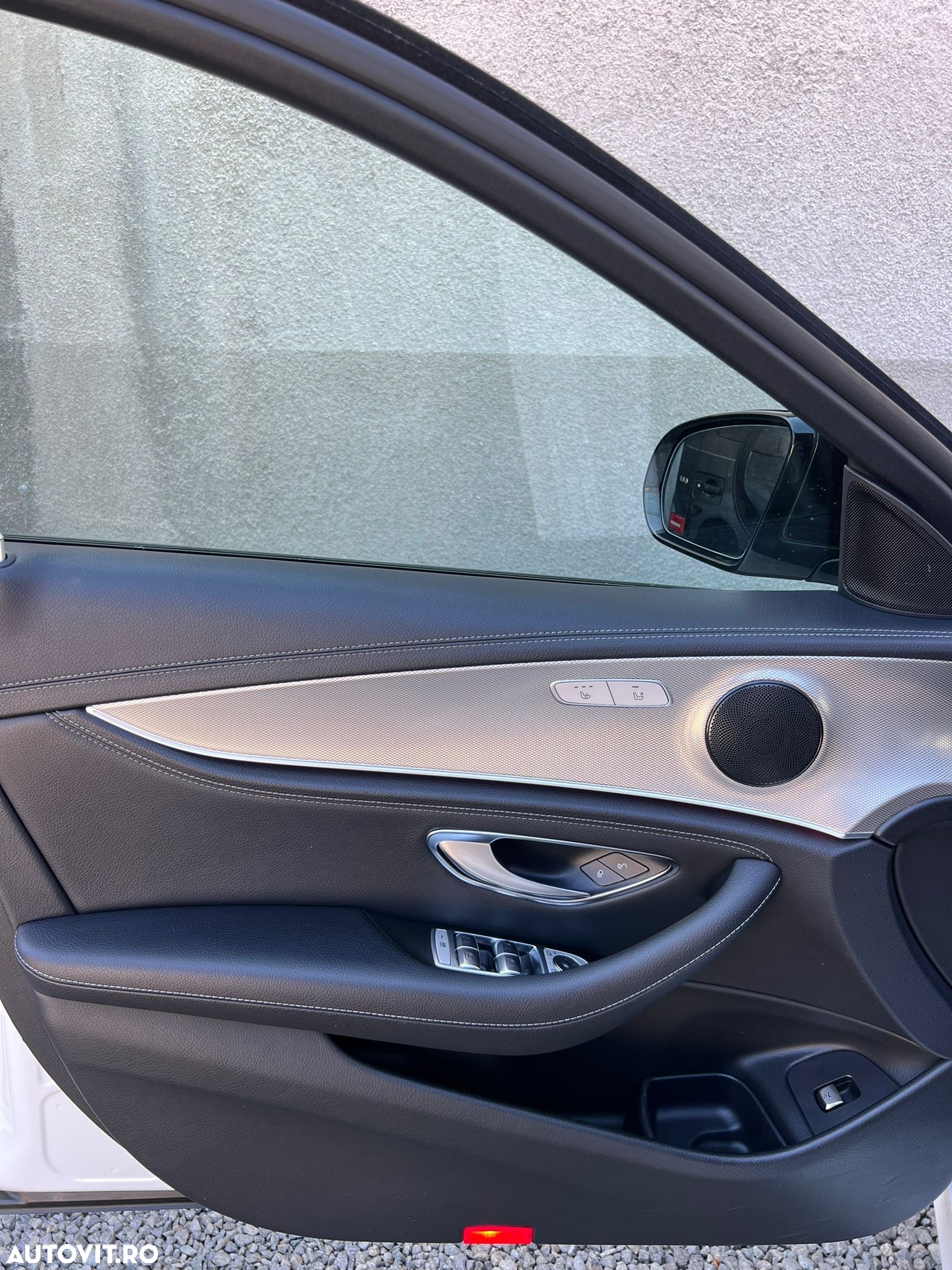 Mercedes-Benz E - 16