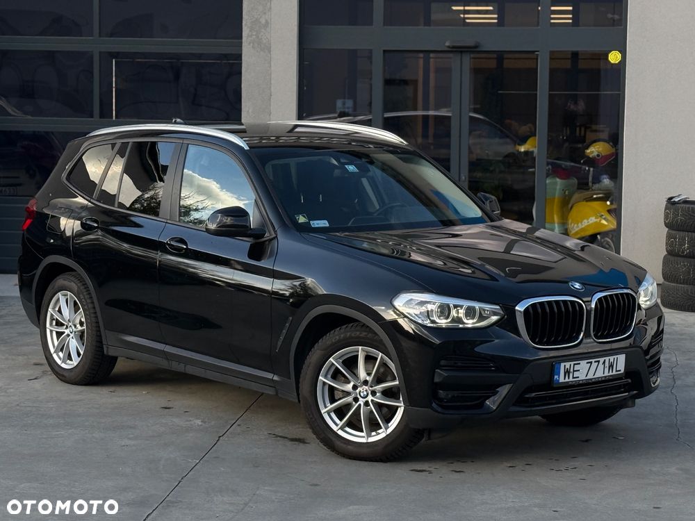 BMW X3 xDrive20i Advantage - 2