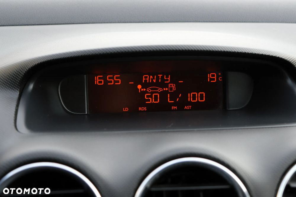 Peugeot 308 1.6 HDi Premium - 21
