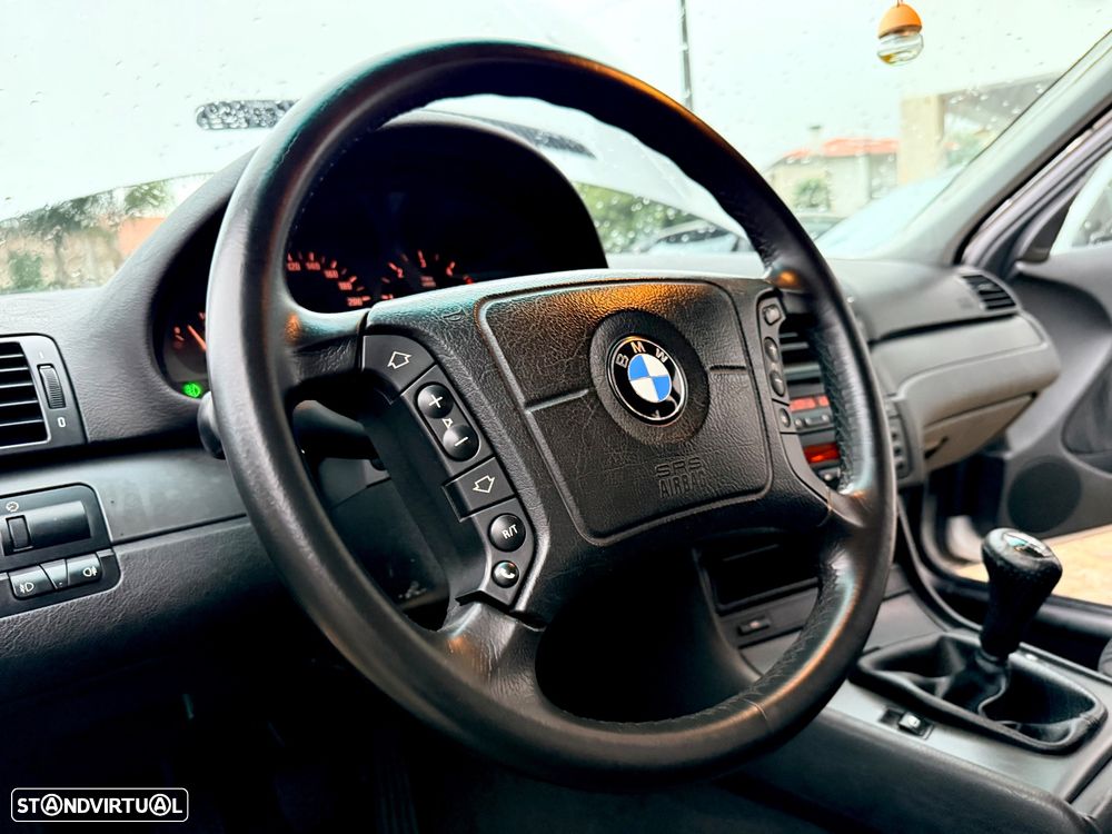 BMW 320 d Touring - 42