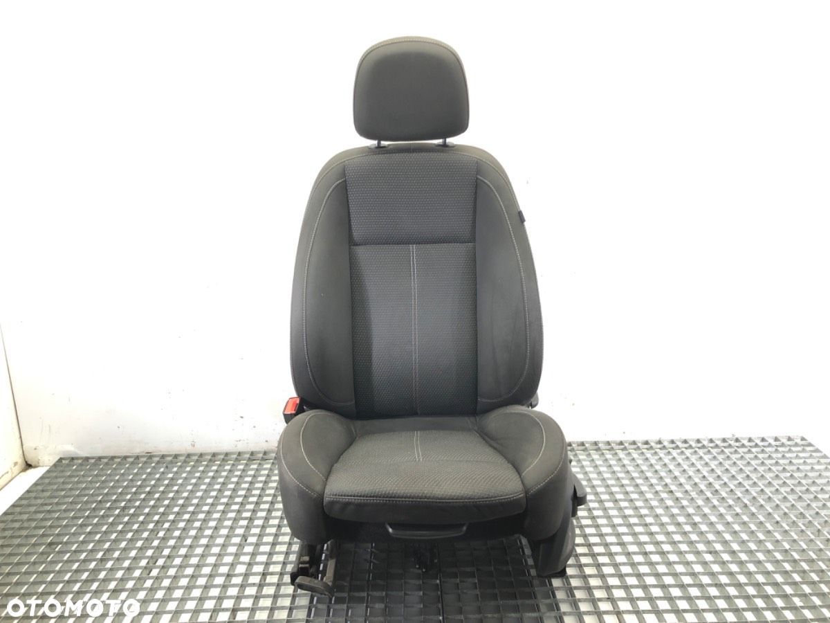 FOTEL LEWY PRZÓD - 169.00 PLN - OPEL ASTRA J Sports Tourer (P10) 2010 - 2015 2.0 CDTI (35) 118 kW - 1
