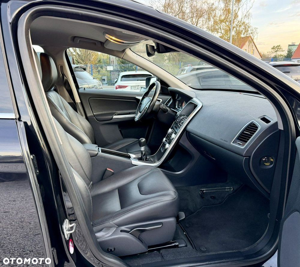 Volvo XC 60 D3 Summum - 13