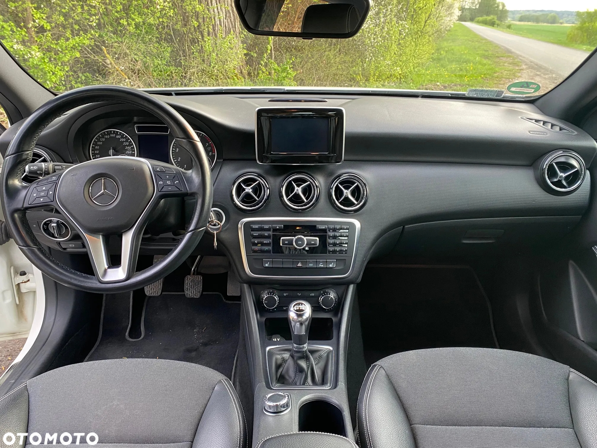 Mercedes-Benz Klasa A 200 (BlueEFFICIENCY) - 16