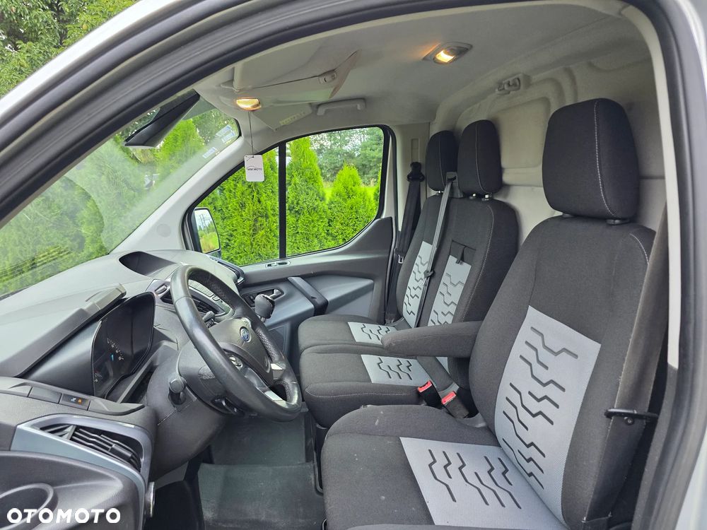 Ford Transit Custom - 12