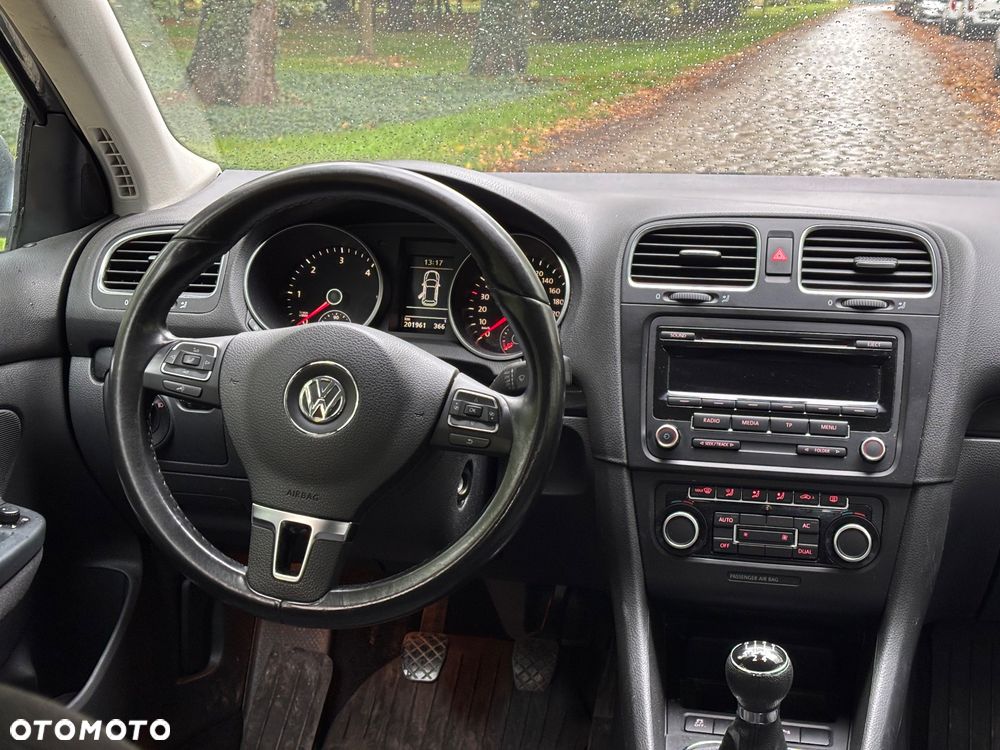 Volkswagen Golf 1.6 TDI Comfortline - 19