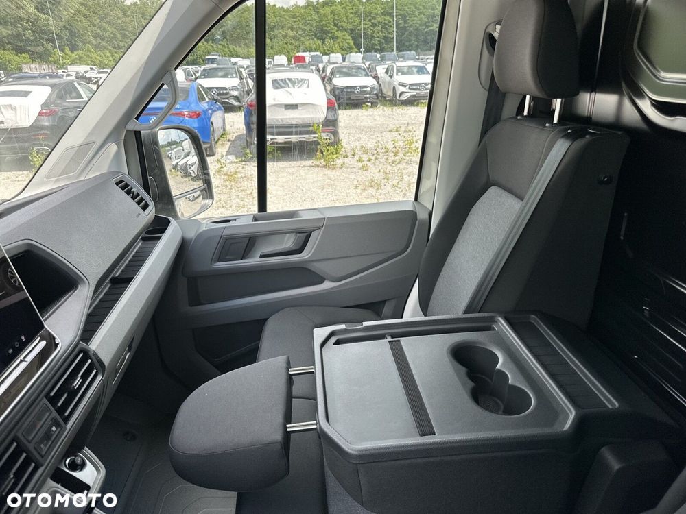 Volkswagen Crafter 35 Furgon z wysokim dachem silnik: 2,0 l EU6 SCR 177 KM, przedni 8-bieg.automatyczna, r.o : 4490 mm - 17