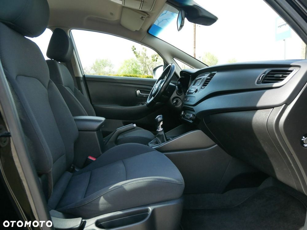Kia Carens 1.7 CRDi L - 23