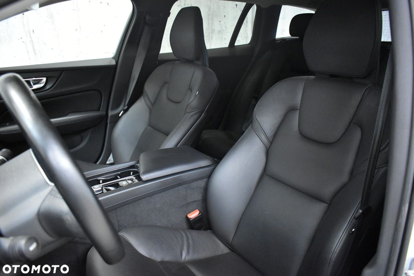 Volvo V60 Cross Country - 8