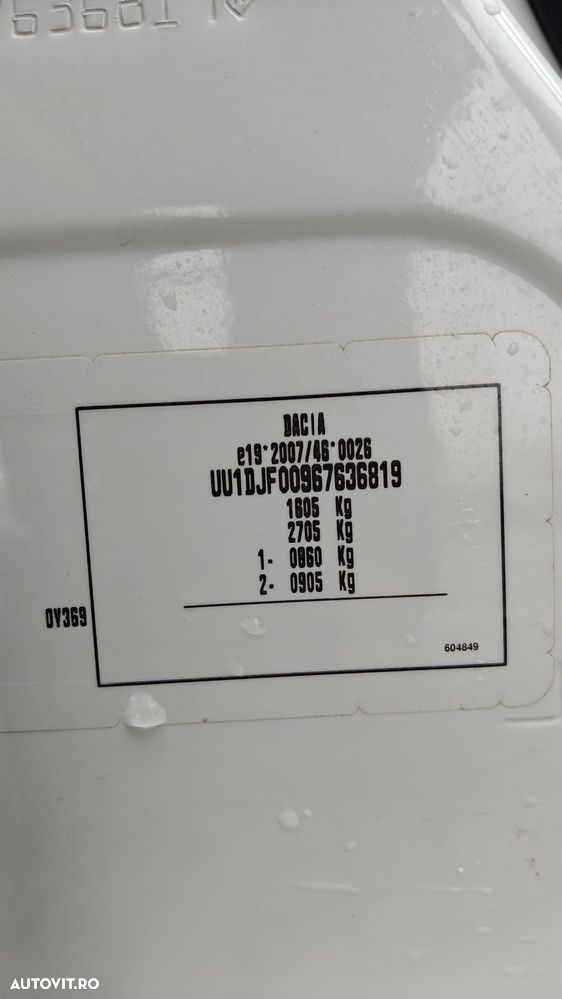 Dacia Logan TCe 90 Essential - 28