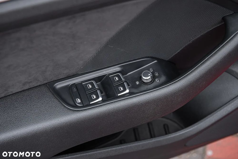 Audi S3 Sportback 2.0 TFSI Quattro - 16