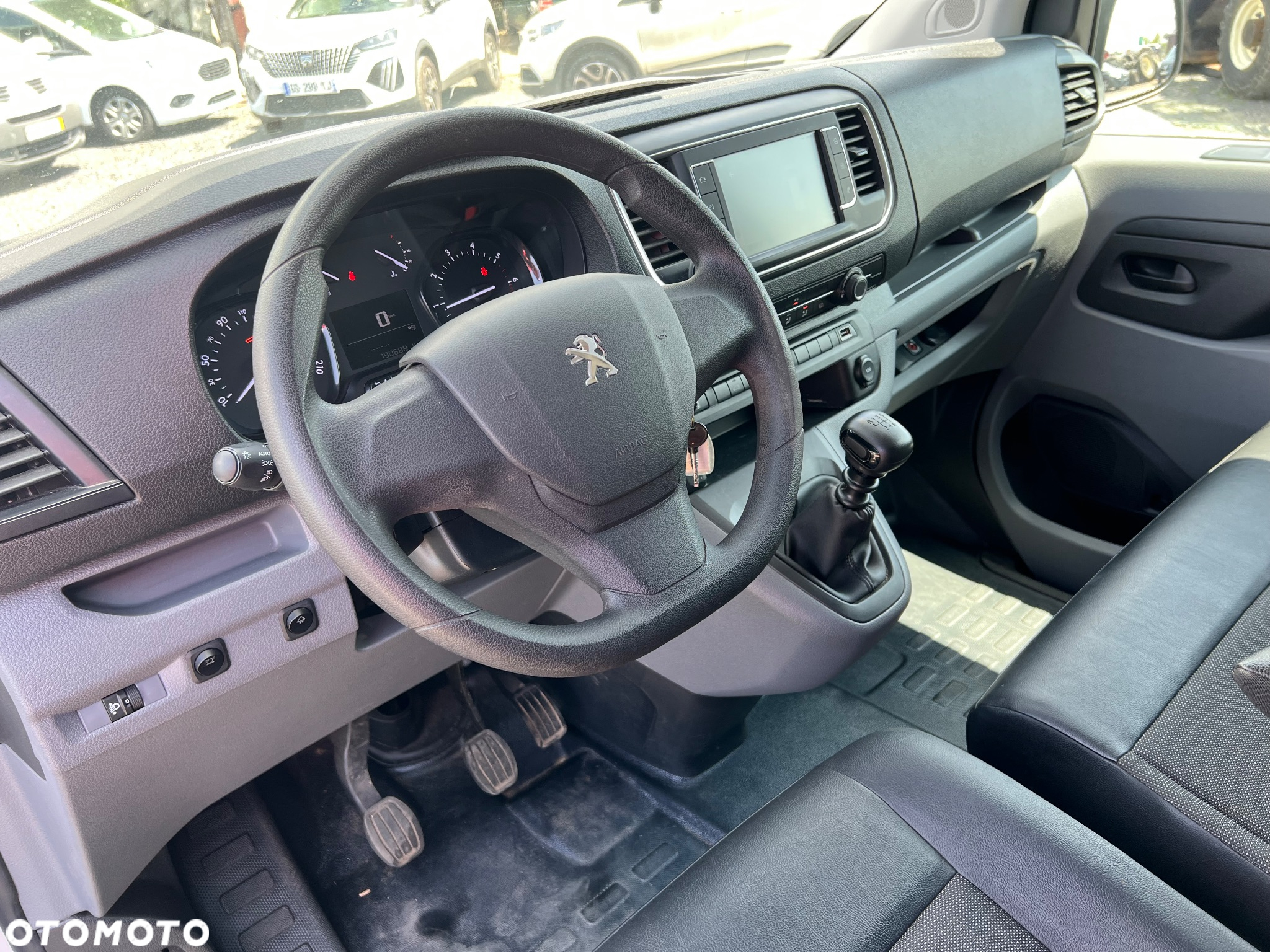 Peugeot Expert - 13