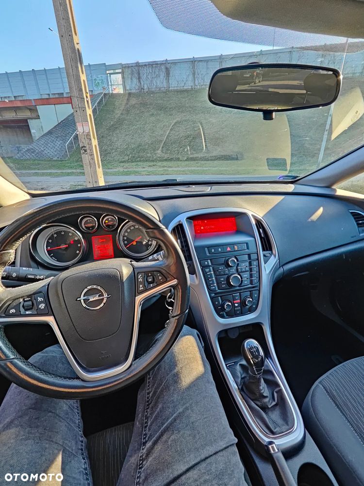 Opel Astra 1.6 Active EU6 - 11
