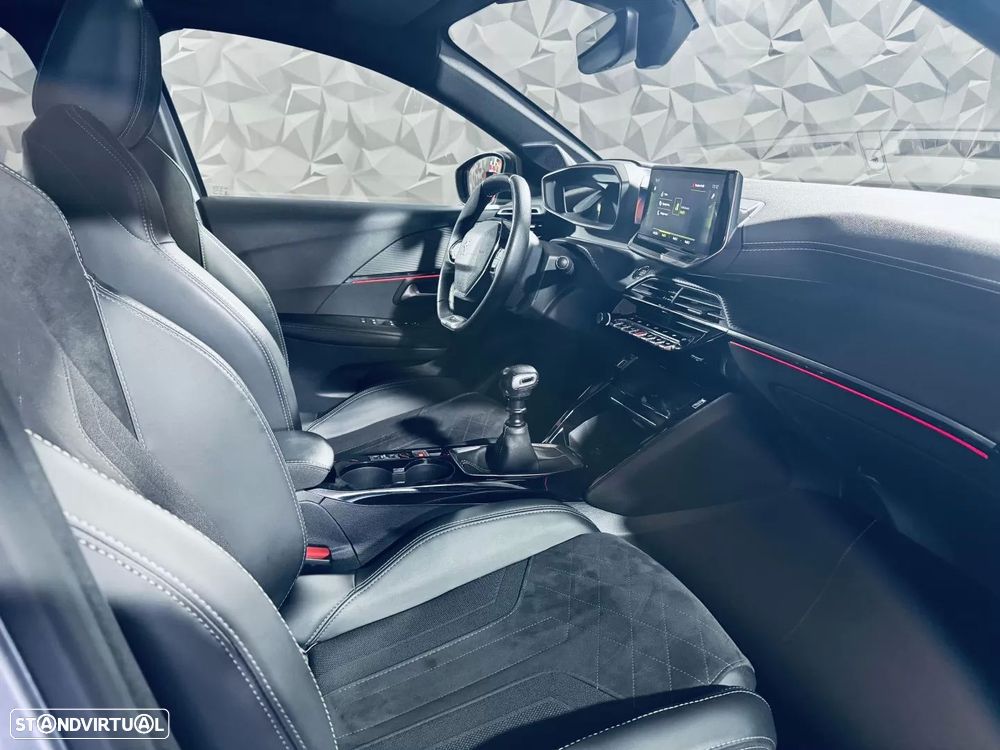 Peugeot 208 PureTech 130 GT Pack - 21