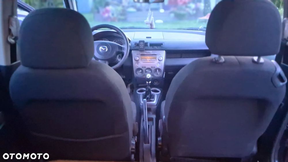 Mazda 2 1.4 Core + - 6