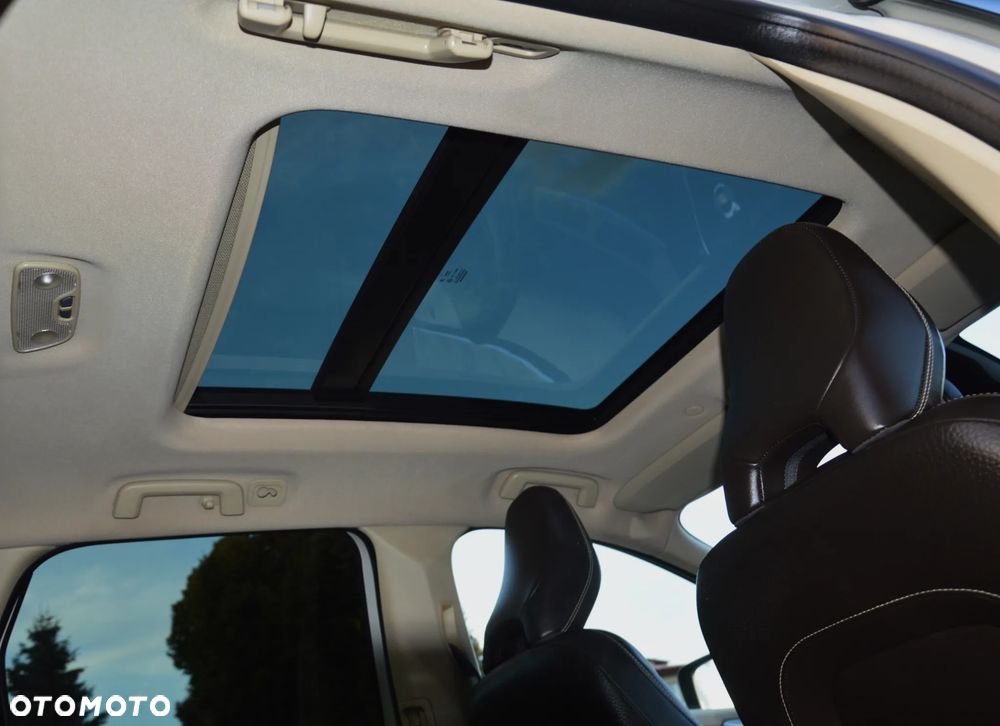 Volvo XC 60 - 38