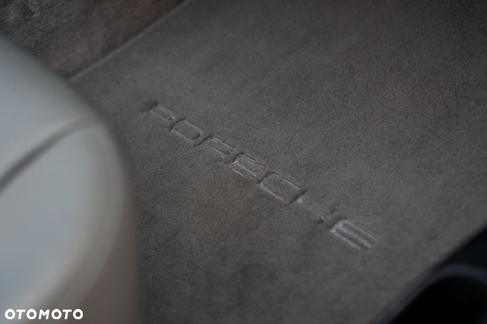 Porsche Boxster - 17