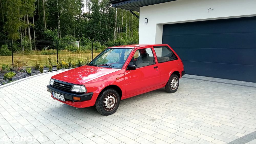 Toyota Starlet 1.0 E - 2