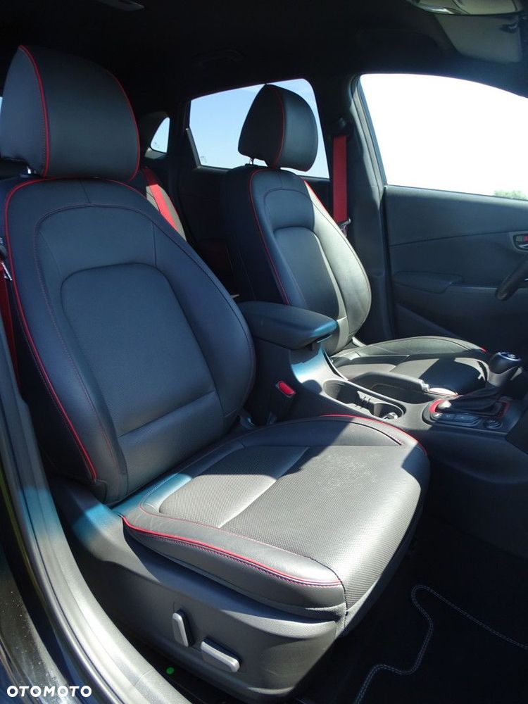 Hyundai Kona 1.6 T-GDI Premium 4WD DCT - 16