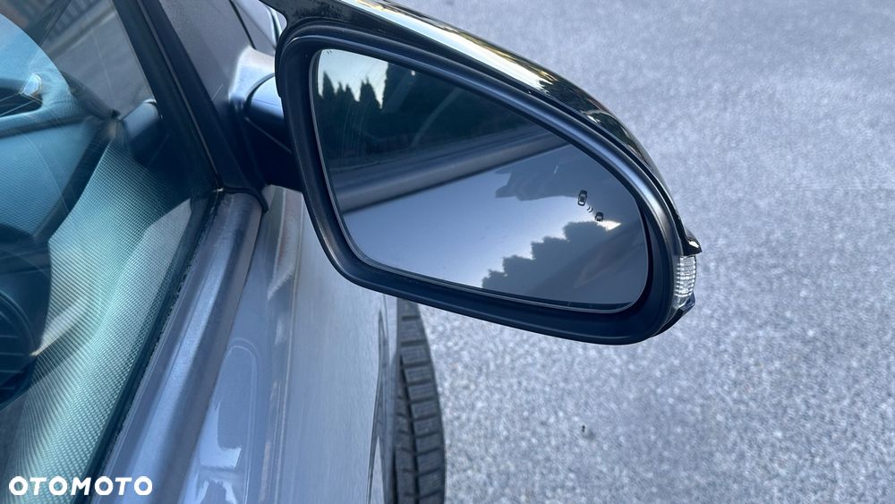 Hyundai Kona 1.6 T-GDI Premium DCT - 16