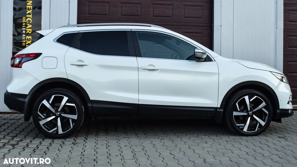 Nissan Qashqai 1.6 DCI Xtronic TEKNA - 9