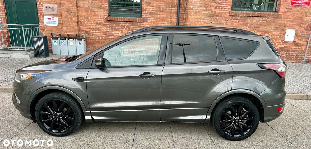 Ford Kuga 1.5 EcoBoost 2x4 ST-Line - 13