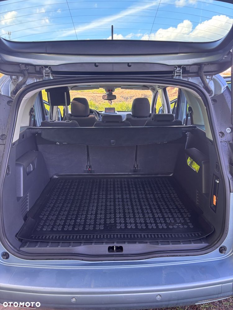 Peugeot 5008 1.6 Active 7os - 9