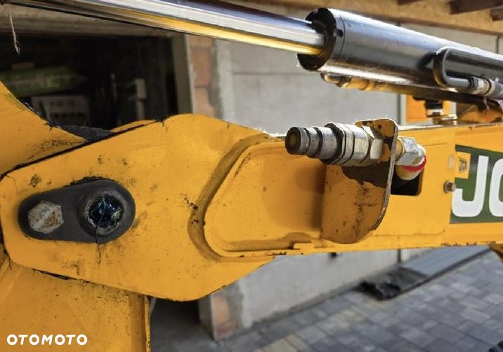 JCB 16c1 - 13
