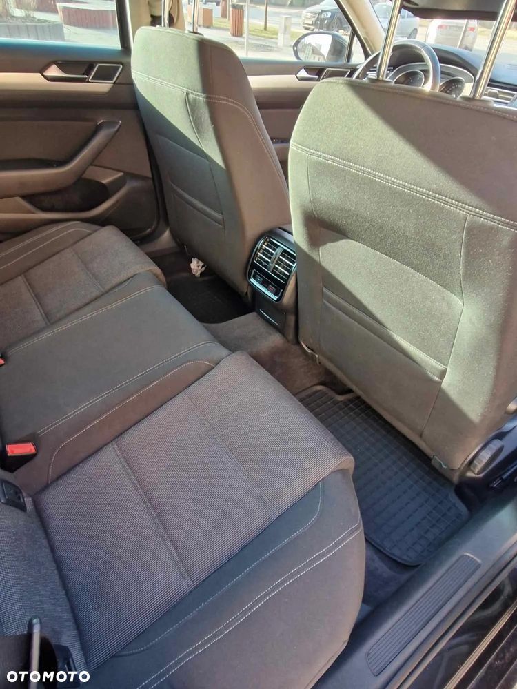 Volkswagen Passat 2.0 TDI BMT Comfortline DSG - 9