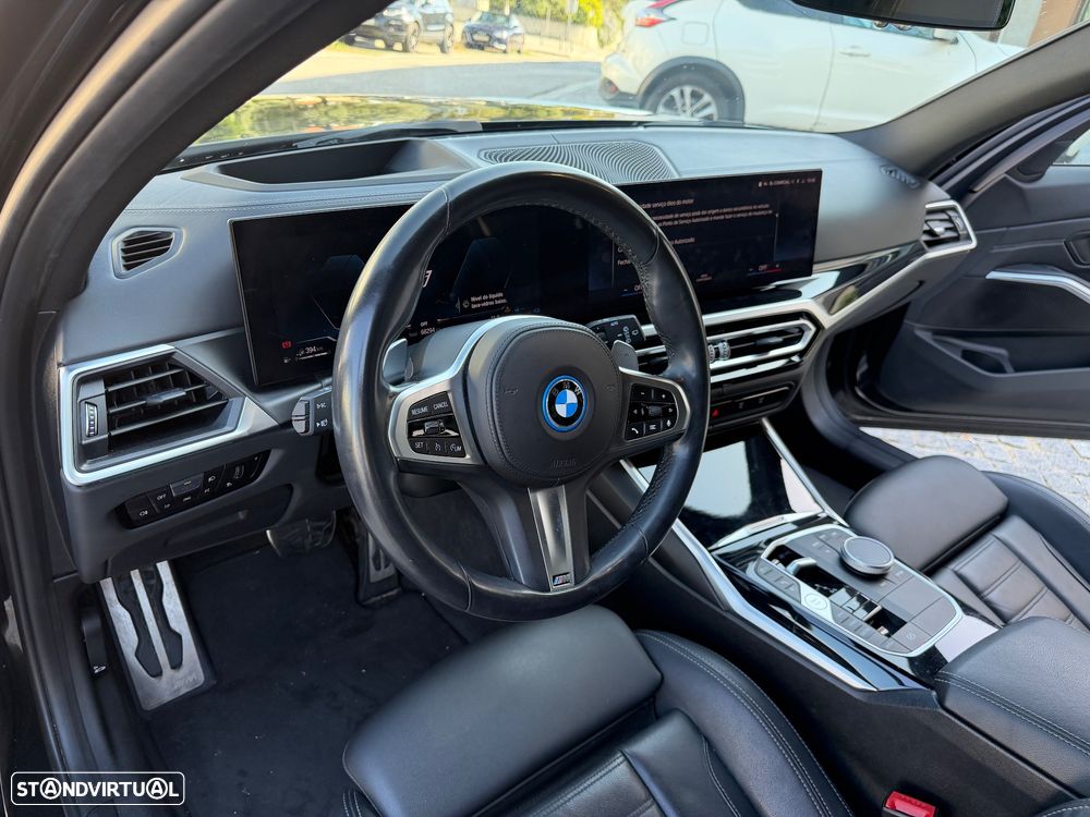 BMW 330 - 4