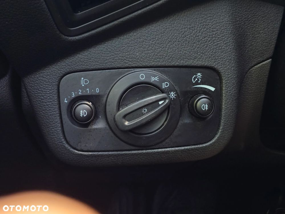 Ford Kuga 1.5 EcoBoost 2x4 Titanium - 30