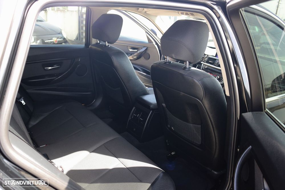 BMW 320 d Aut. Efficient Dynamics Edition Luxury Line - 36