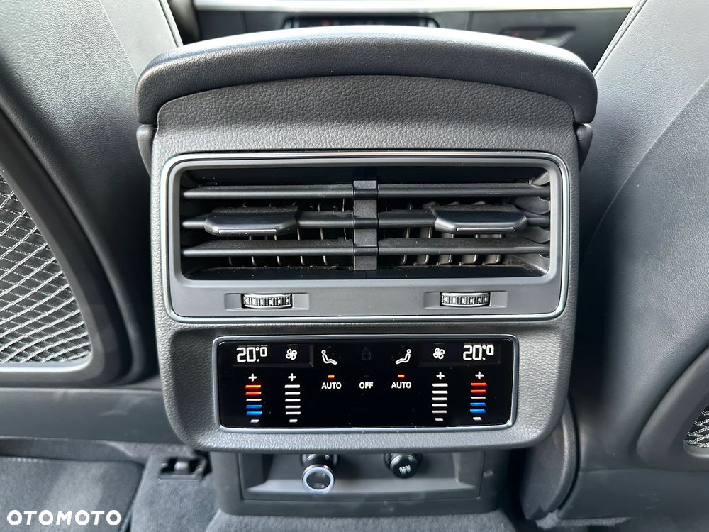 Audi Q7 - 24