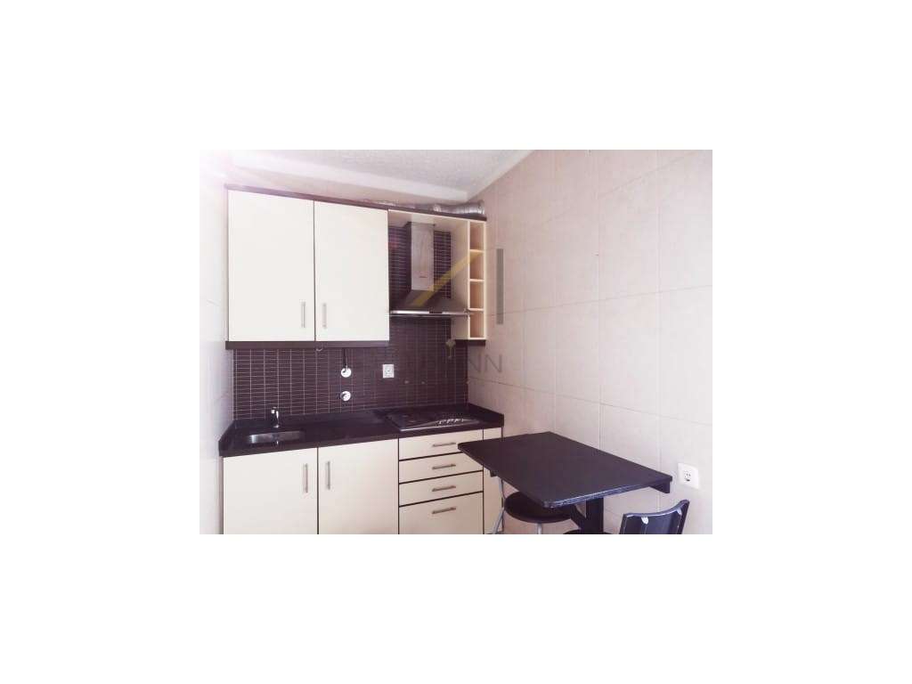 T1 à Venda - Último Andar com Terraços e Vistas Incríveis
Viva no ... - Grande imagem: 2/33