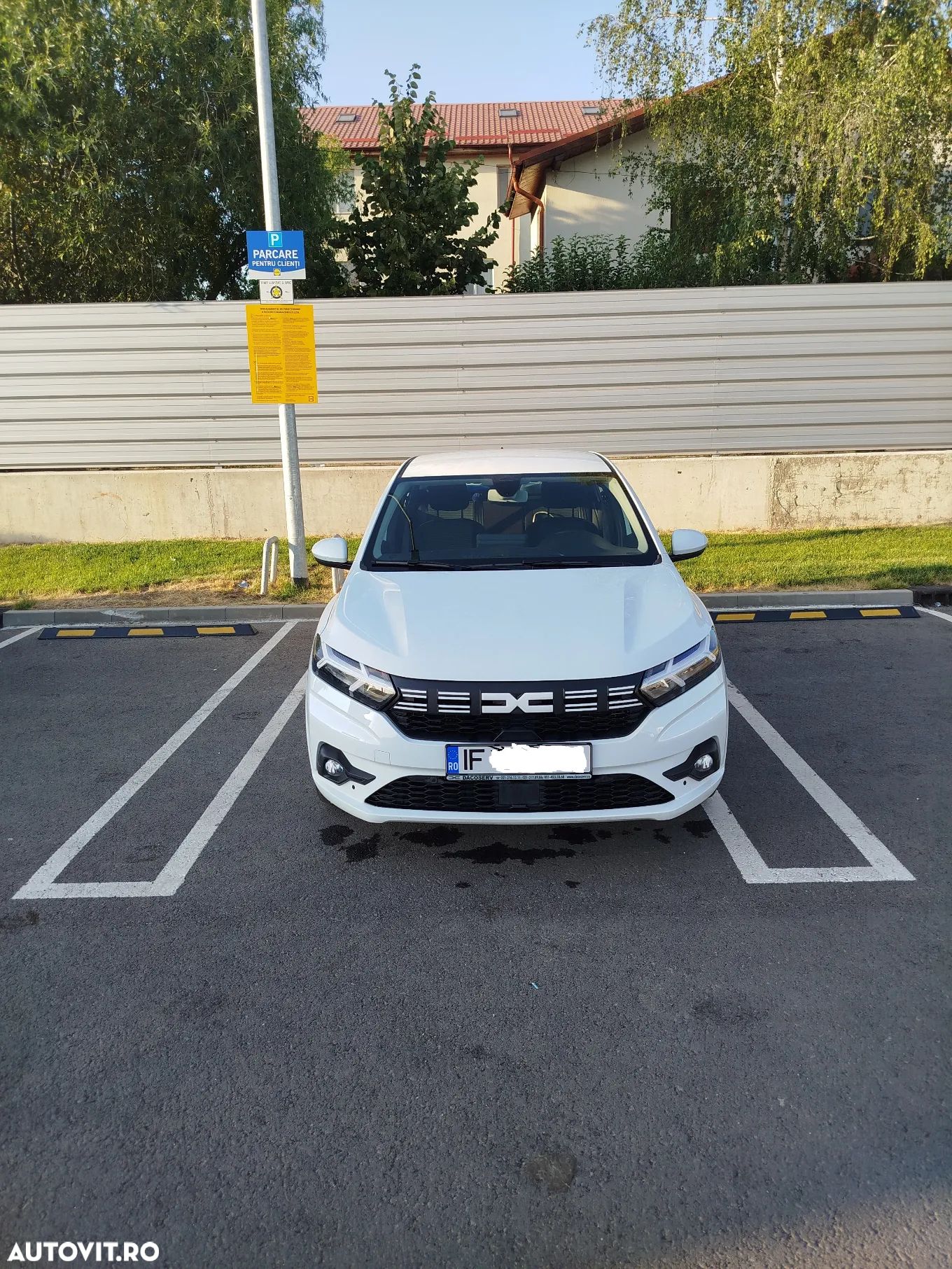 Dacia Logan ECO-G 100 MT6 Prestige+ - 1