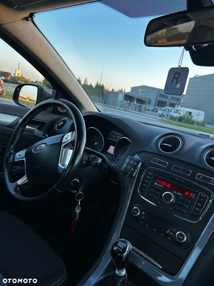 Ford Mondeo - 7