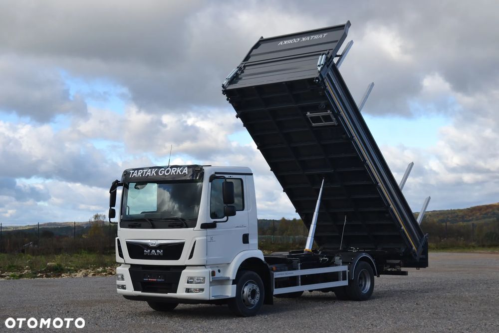 FUSO Canter 9C 7C 6C 4x4 Producent nadwozi Wywrot Kiper Wywrotka HDS Żuraw Fassi - 31