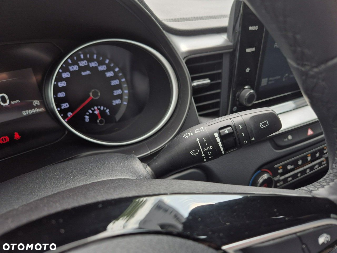 Kia XCeed - 23
