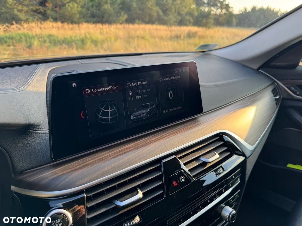 BMW Seria 5 520d Luxury Line - 19