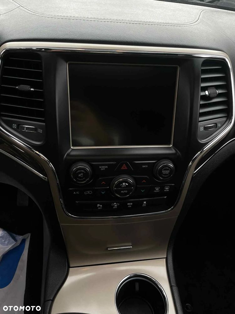 Jeep Grand Cherokee Diesel Overland - 18