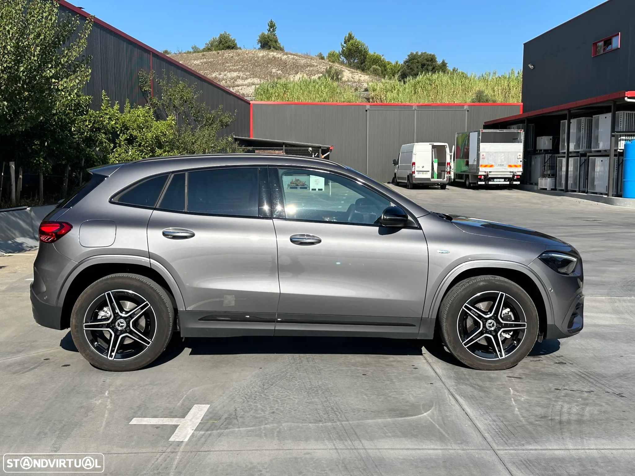 Mercedes-Benz GLA 250 e AMG Line - 1