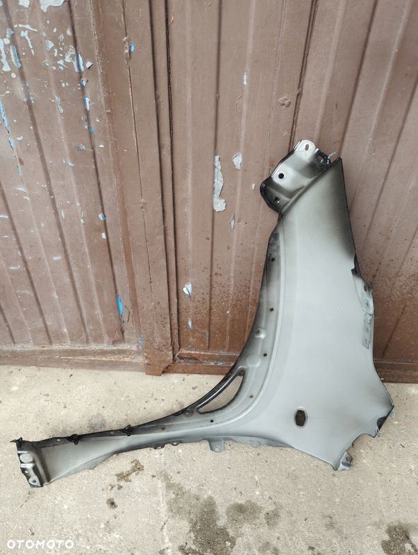 Błotnik prawy przód Toyota Aygo X - 8