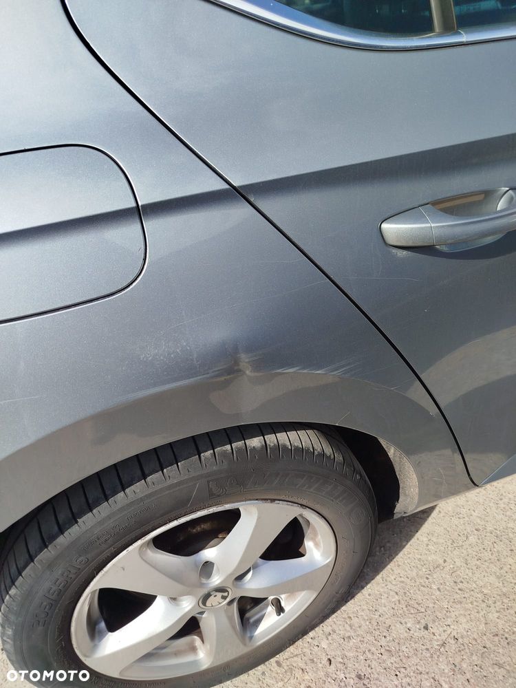 Skoda Superb 1.6 TDI Ambition - 10