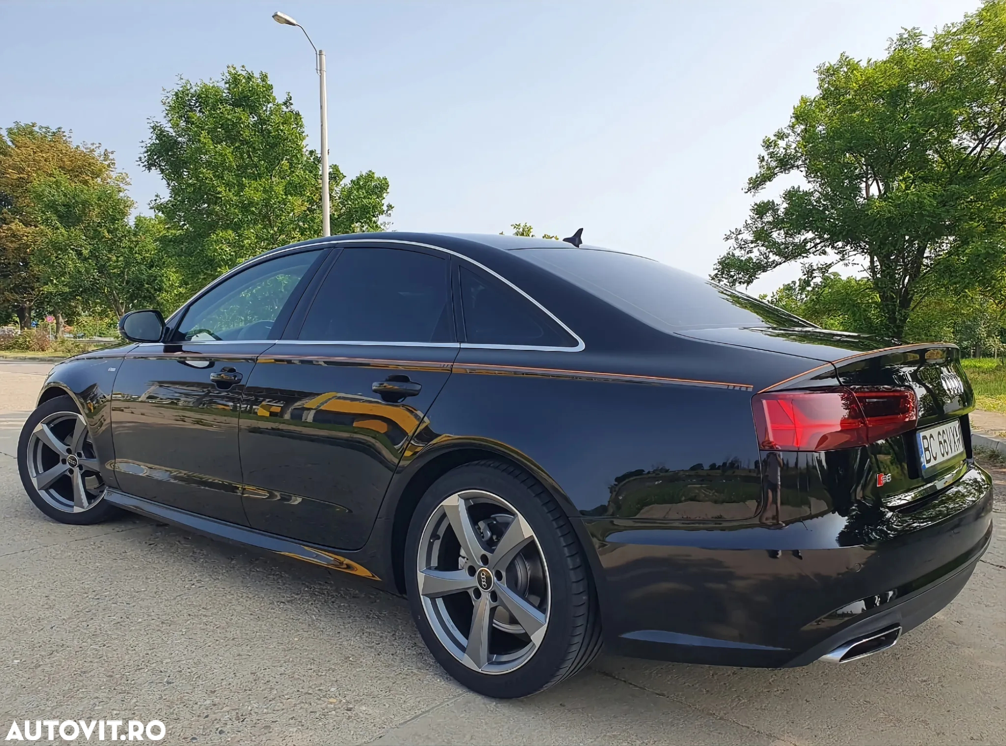 Audi A6 2.0 TDI Ultra S tronic - 6